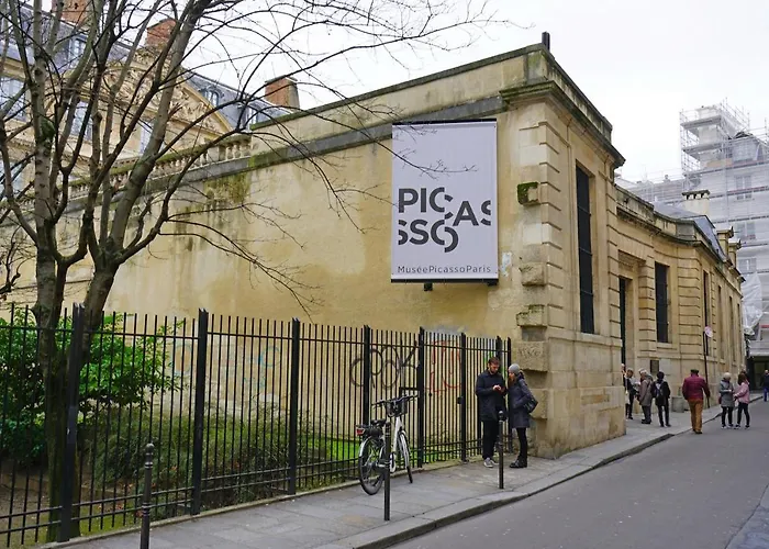 The Perfect Parisian 2 Bdrs Flat At Le Marais